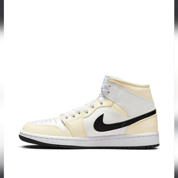 Nike Air Jordan 1 Mid Sneakers in Cococut Milk NWT - Picture 2 of 8